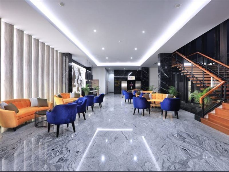 Quest Prime Cikarang By Aston Hotel Bekasi Exterior photo